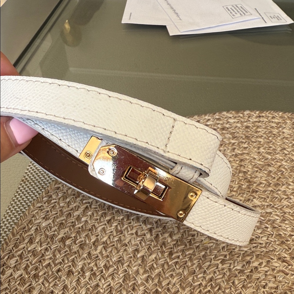 Elegant White Leather Belt with Gold Buckle